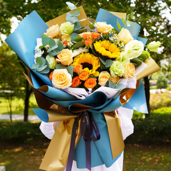 爱在此刻鲜花香槟玫瑰向日葵韩式花束生日礼物祝福毕业季全国同城配送	